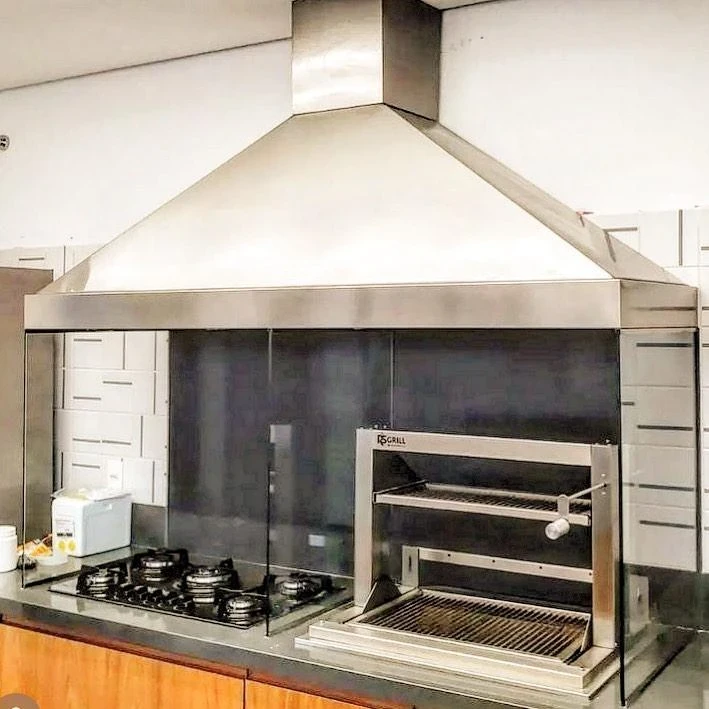 Churrasqueira de inox com coifa no ABCD